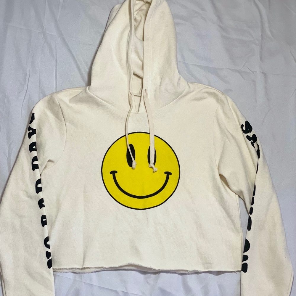 Cream Smiley Face Crop Hoodie